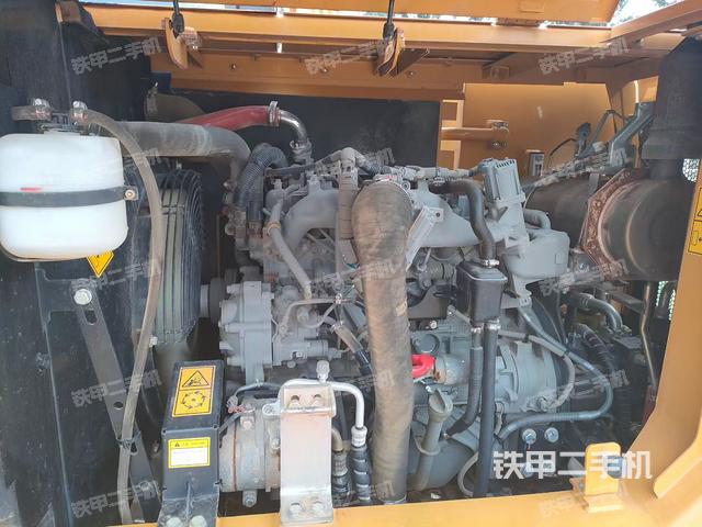 發(fā)動(dòng)機(jī)整體俯視（整機(jī)外觀）