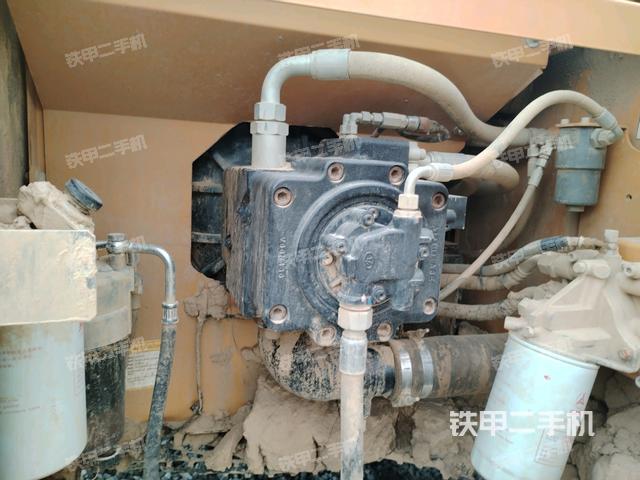 液压泵斜45 左(大件舱室) 液压泵斜45 左(大件舱室)