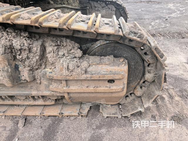 右侧行走马达盖板（行走机构）