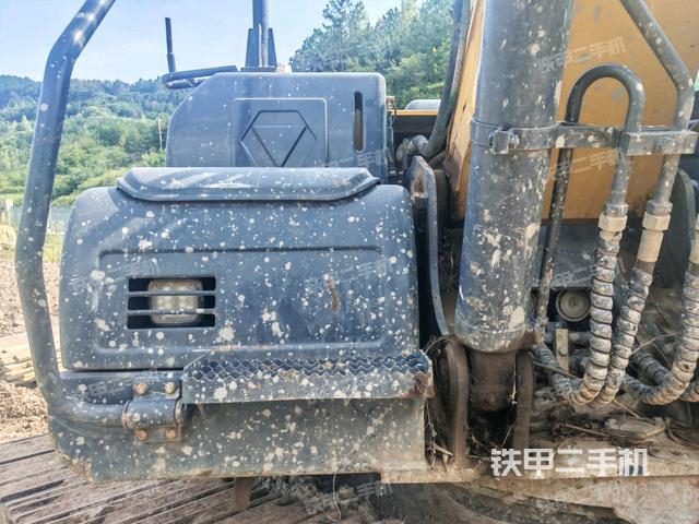 鏟斗45度(工作和回轉(zhuǎn)裝置) 鏟斗45度(工作和回轉(zhuǎn)裝置)