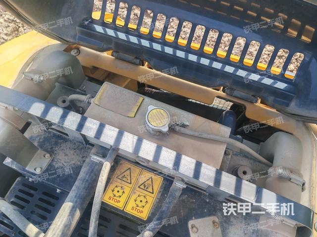 水箱+風(fēng)扇特寫(上車部件) 水箱+風(fēng)扇特寫(上車部件)