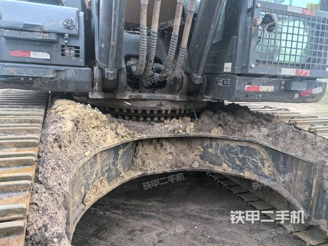 大臂根部 斜视（工作和回转装置）