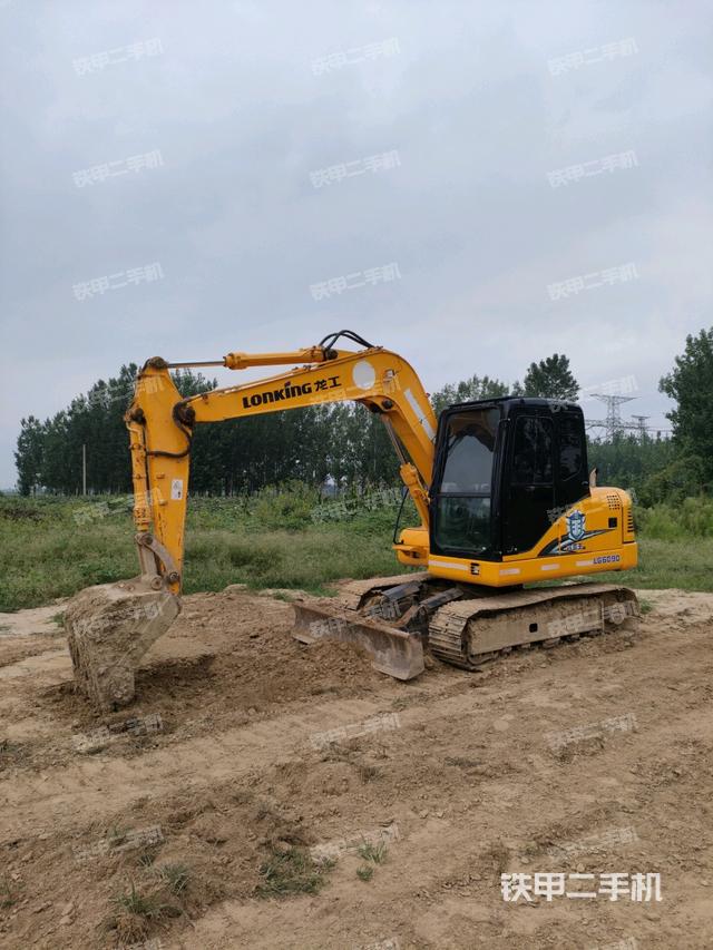 龍工LG6090挖掘機(jī)