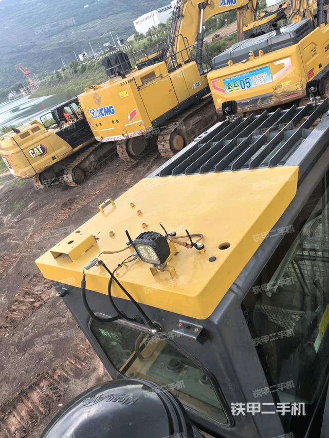 驾驶室顶部俯视（上车部件）