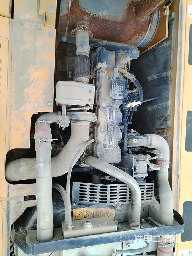 發(fā)動機整體俯視(整機外觀) 發(fā)動機整體俯視(整機外觀)