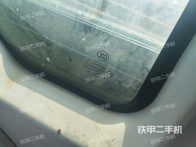 駕駛室正側(cè)(駕駛室部分) 駕駛室正側(cè)(駕駛室部分)