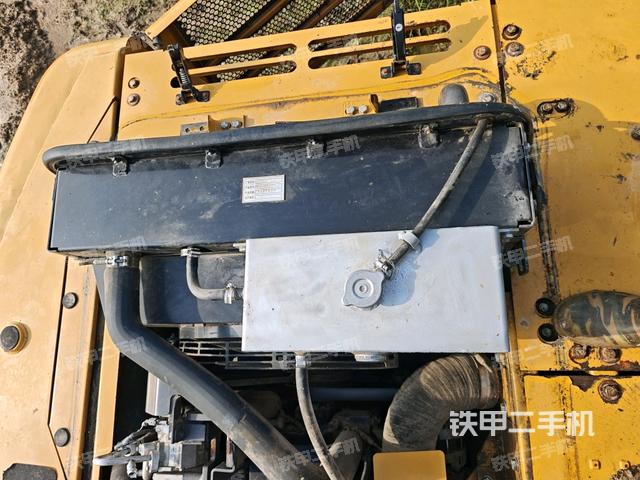 氣門室蓋螺絲特寫(上車部件) 氣門室蓋螺絲特寫(上車部件)