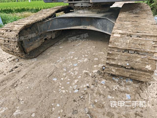 右側(cè)履帶整體(行走機(jī)構(gòu)) 右側(cè)履帶整體(行走機(jī)構(gòu))