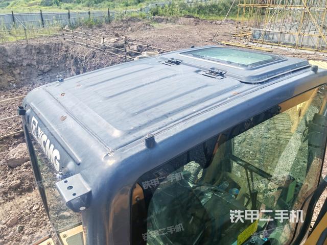駕駛室頂部俯視(上車部件) 駕駛室頂部俯視(上車部件)