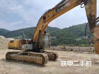 徐工XE370CA挖掘机实拍图片
