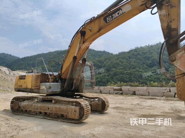 徐工XE370CA挖掘機