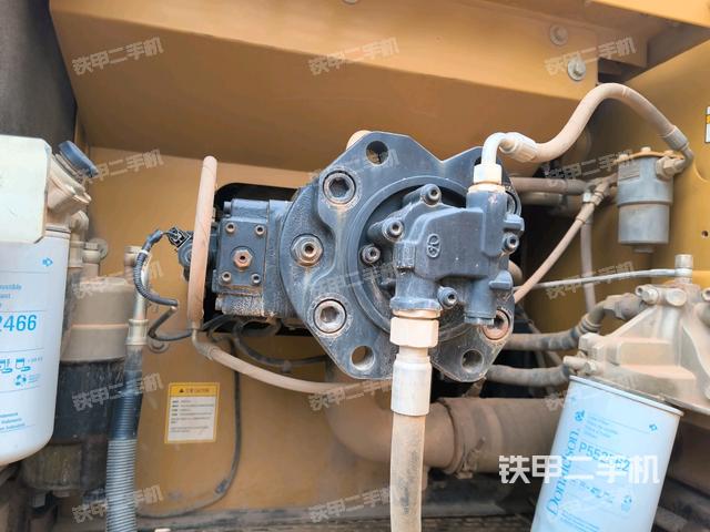 液压泵斜45 右（大件舱室）