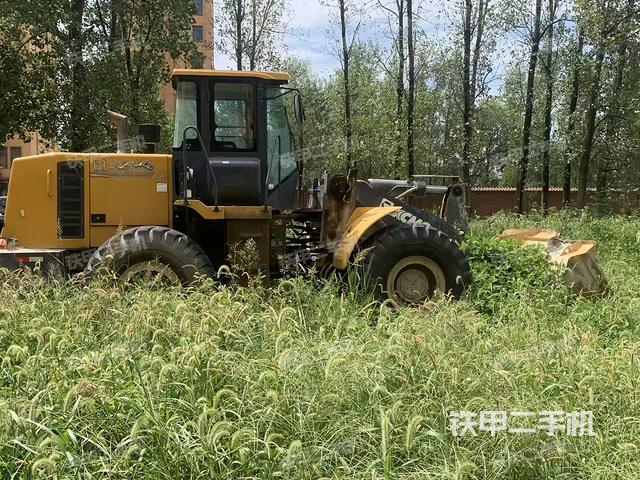 駕駛室操作臺(整機外觀及大件) 駕駛室操作臺(整機外觀及大件)