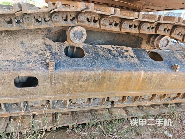 右侧行走马达盖板（行走机构）