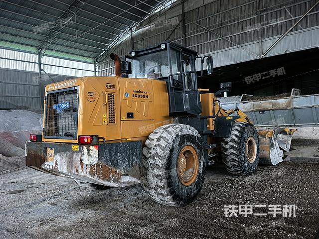 整機(jī)右后45°(整機(jī)外觀及大件) 整機(jī)右后45°(整機(jī)外觀及大件)