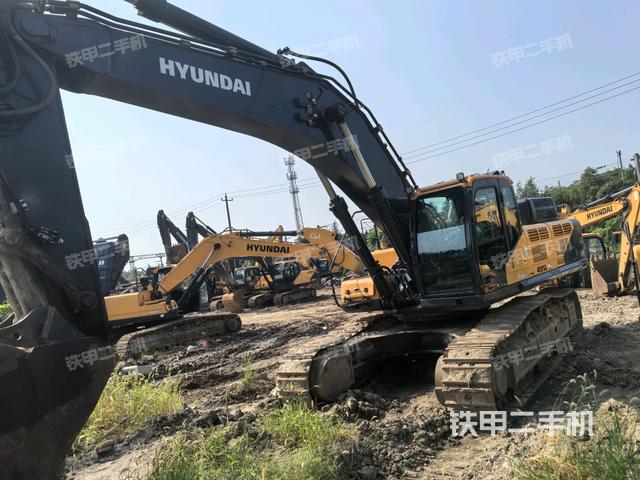 現(xiàn)代R495LVS挖掘機(jī)