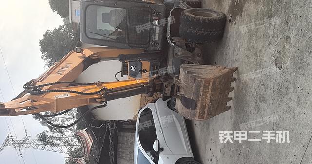 单侧履带整体(整机外观) 单侧履带整体(整机外观)