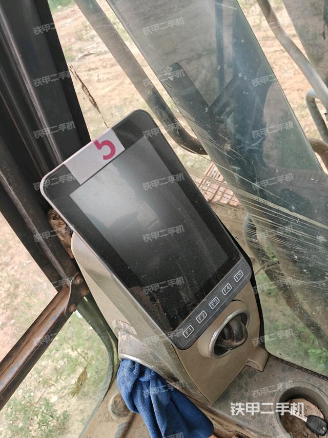 顯示屏?(駕駛室部分) 顯示屏?(駕駛室部分)