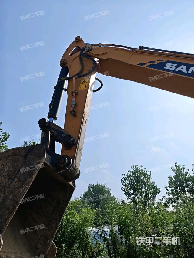 小臂整体左后（工作和回转装置）