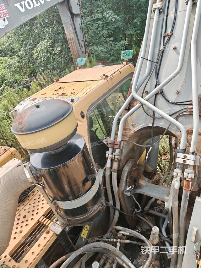 駕駛室頂部俯視(上車部件) 駕駛室頂部俯視(上車部件)