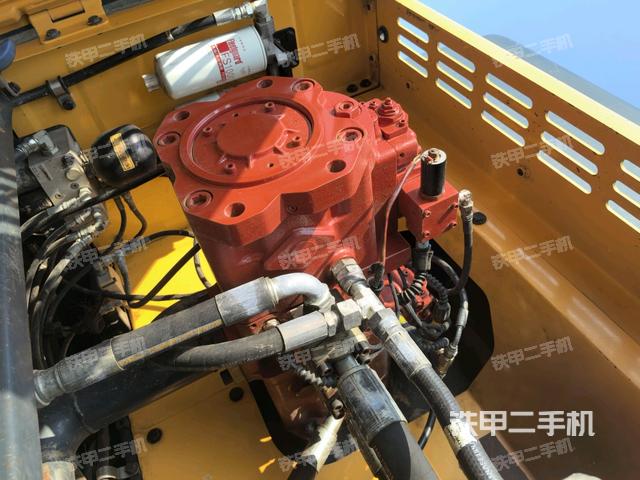 液壓泵室(大件艙室) 液壓泵室(大件艙室)