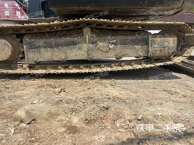 单侧履带整体（整机外观）