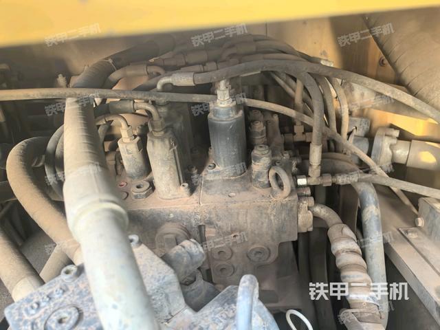 發(fā)動(dòng)機(jī)室(上車(chē)部件) 發(fā)動(dòng)機(jī)室(上車(chē)部件)