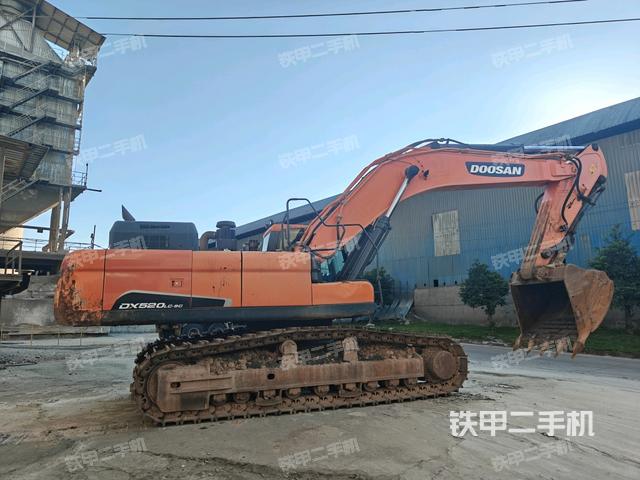 右后45(整機(jī)外觀) 右后45(整機(jī)外觀)