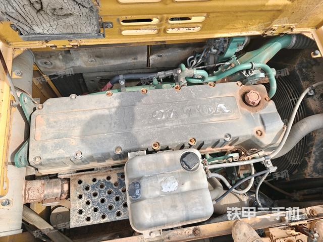 發(fā)動機室(上車部件) 發(fā)動機室(上車部件)