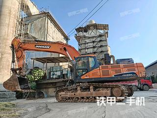 斗山DX450LC-9C挖掘机实拍图片