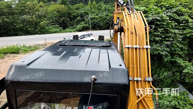 小臂整體右前(工作和回轉(zhuǎn)裝置) 小臂整體右前(工作和回轉(zhuǎn)裝置)