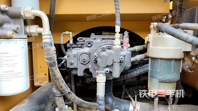 液壓泵斜45?左(大件艙室) 液壓泵斜45?左(大件艙室)