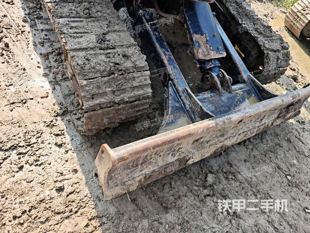 左侧行走马达盖板（行走机构）