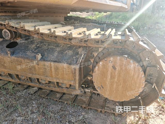 左侧履带整体 （行走机构）