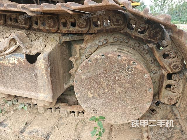 左側(cè)履帶整體?(行走機(jī)構(gòu)) 左側(cè)履帶整體?(行走機(jī)構(gòu))