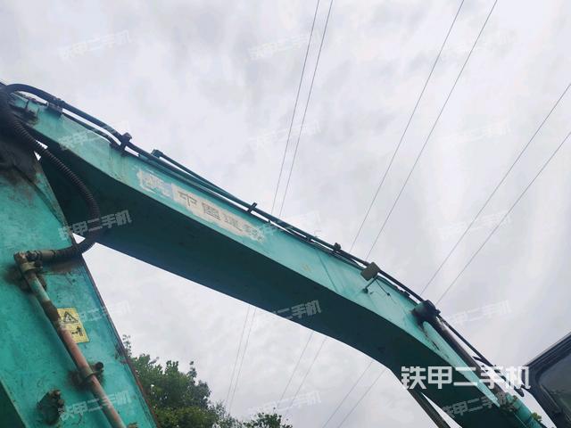 大臂整體?右側(工作和回轉裝置) 大臂整體?右側(工作和回轉裝置)