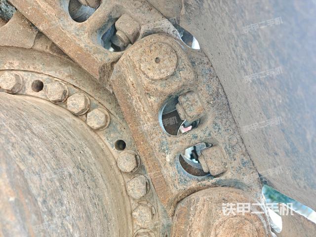 右側(cè)行走馬達(dá)蓋板(行走機(jī)構(gòu)) 右側(cè)行走馬達(dá)蓋板(行走機(jī)構(gòu))