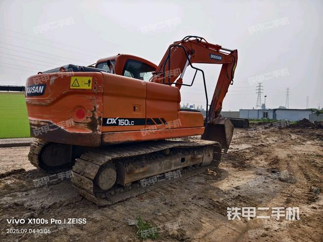 整机右后45°(整机外观) 整机右后45°(整机外观)