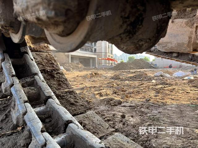 左驅(qū)動(dòng)輪(行走機(jī)構(gòu)) 左驅(qū)動(dòng)輪(行走機(jī)構(gòu))