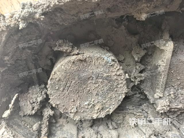 右驱动轮（行走机构）