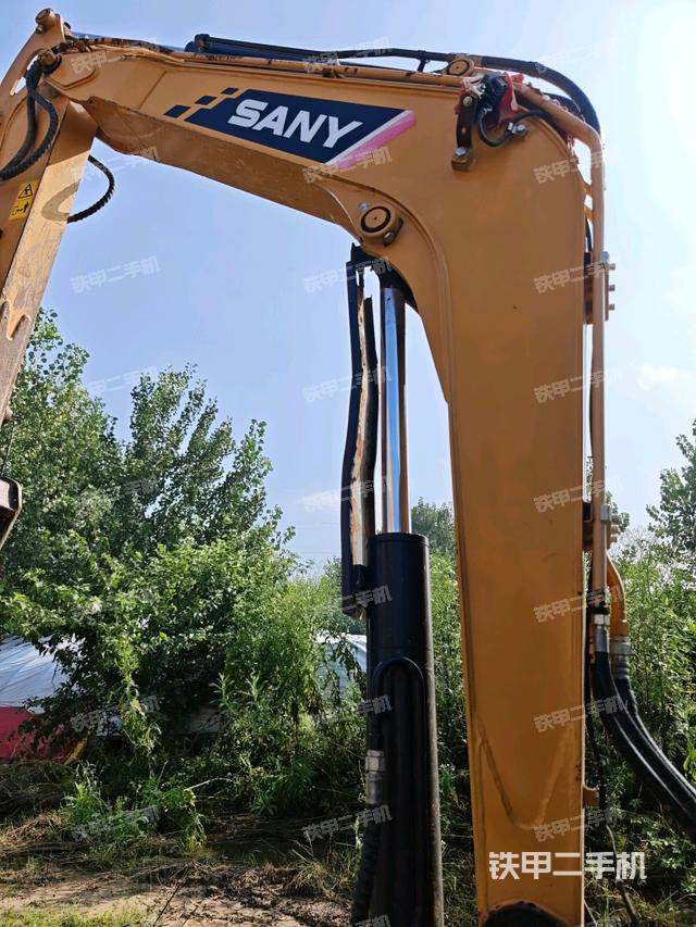 铲斗右后整体（工作和回转装置）