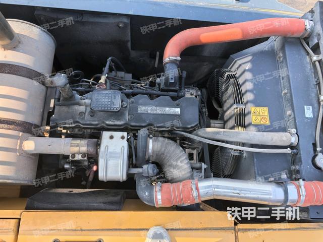 發(fā)動(dòng)機(jī)整體俯視(整機(jī)外觀) 發(fā)動(dòng)機(jī)整體俯視(整機(jī)外觀)