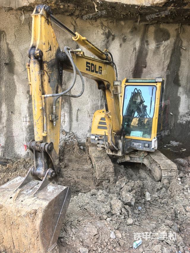 山東臨工E660F挖掘機