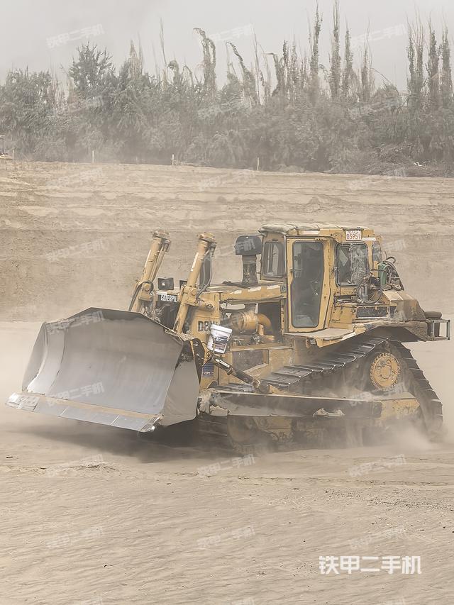 整机左侧（设备外观及核心部件）