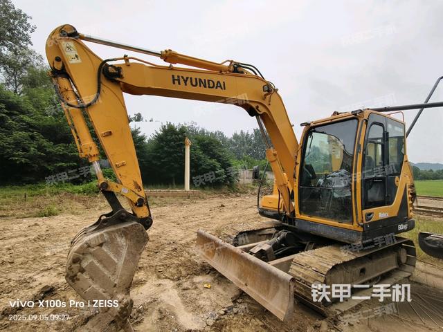 现代R80-9挖掘机