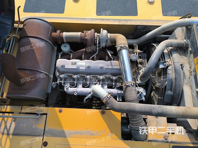 發(fā)動機(jī)整體俯視(整機(jī)外觀) 發(fā)動機(jī)整體俯視(整機(jī)外觀)
