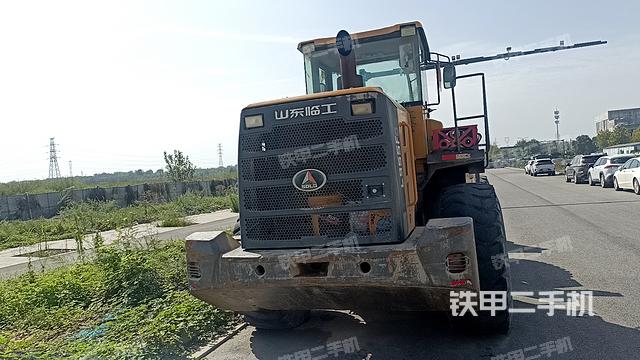整機(jī)右后45°(整機(jī)外觀及大件) 整機(jī)右后45°(整機(jī)外觀及大件)