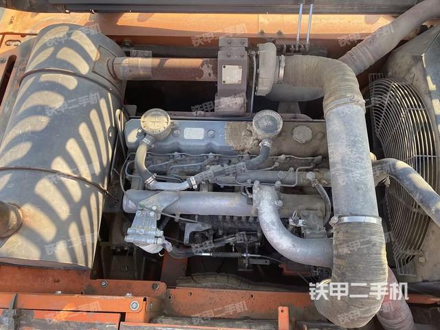 發(fā)動機整體俯視(整機外觀) 發(fā)動機整體俯視(整機外觀)