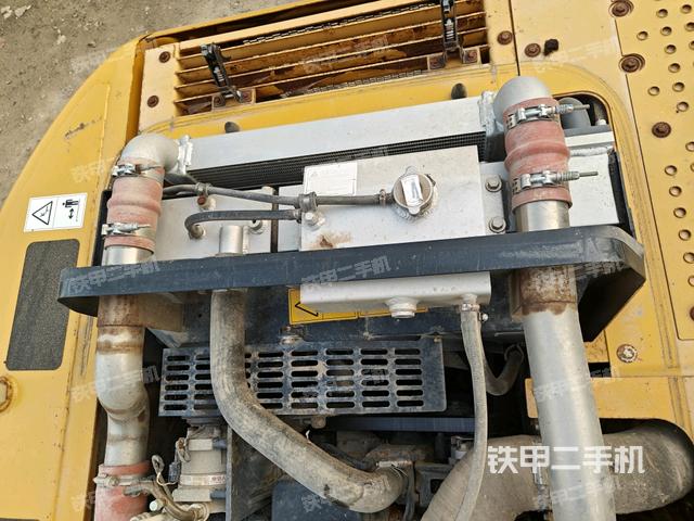 氣門室蓋螺絲特寫(上車部件) 氣門室蓋螺絲特寫(上車部件)