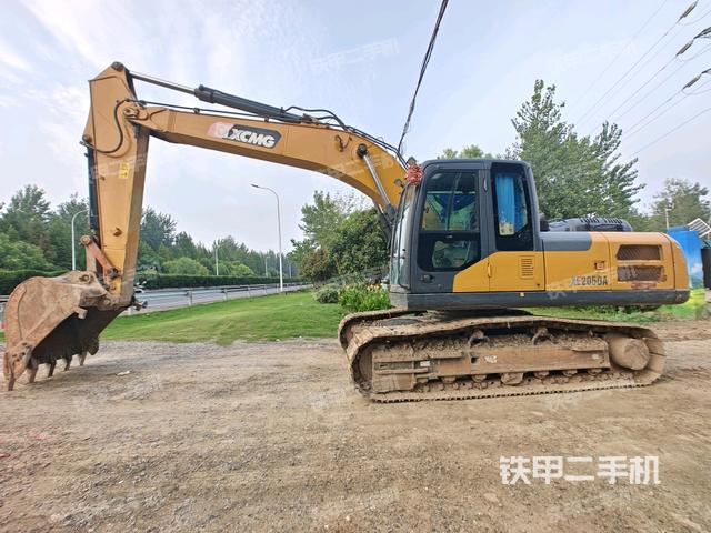 徐工XE205DA挖掘機(jī)